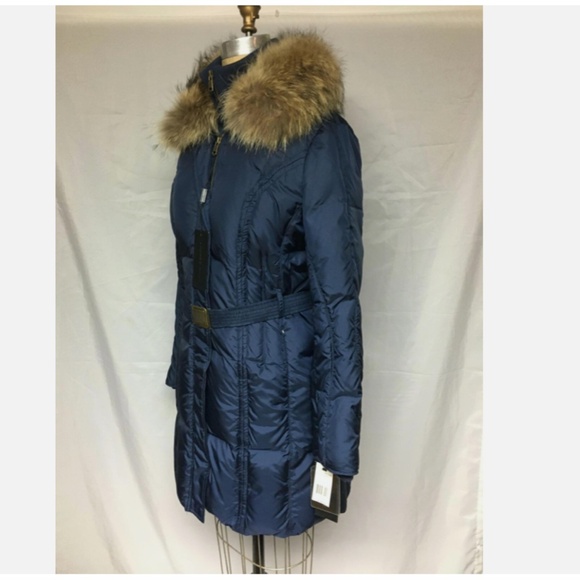 Andrew Marc Spirit Belted Down Coat /Racoon Collar Navy Medium AWOAE008 NWT $595 - Picture 3 of 5